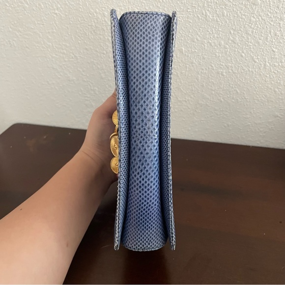 Rare⭐️ Vintage 1980s Judith Leiber Blue Lizard and Gold Charm Handbag (no strap) - Picture 7 of 14